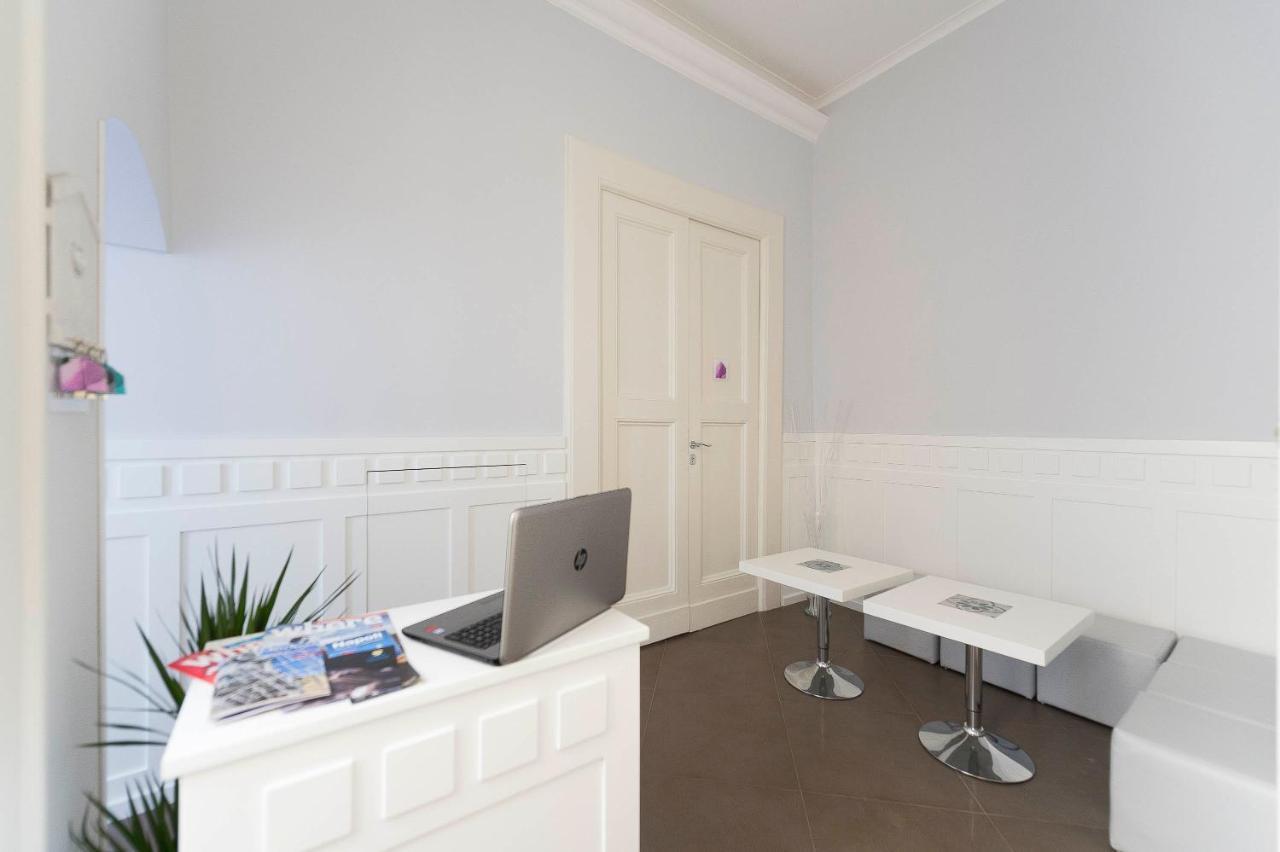 Bed and Breakfast Domusvelata Neapol Zewnętrze zdjęcie