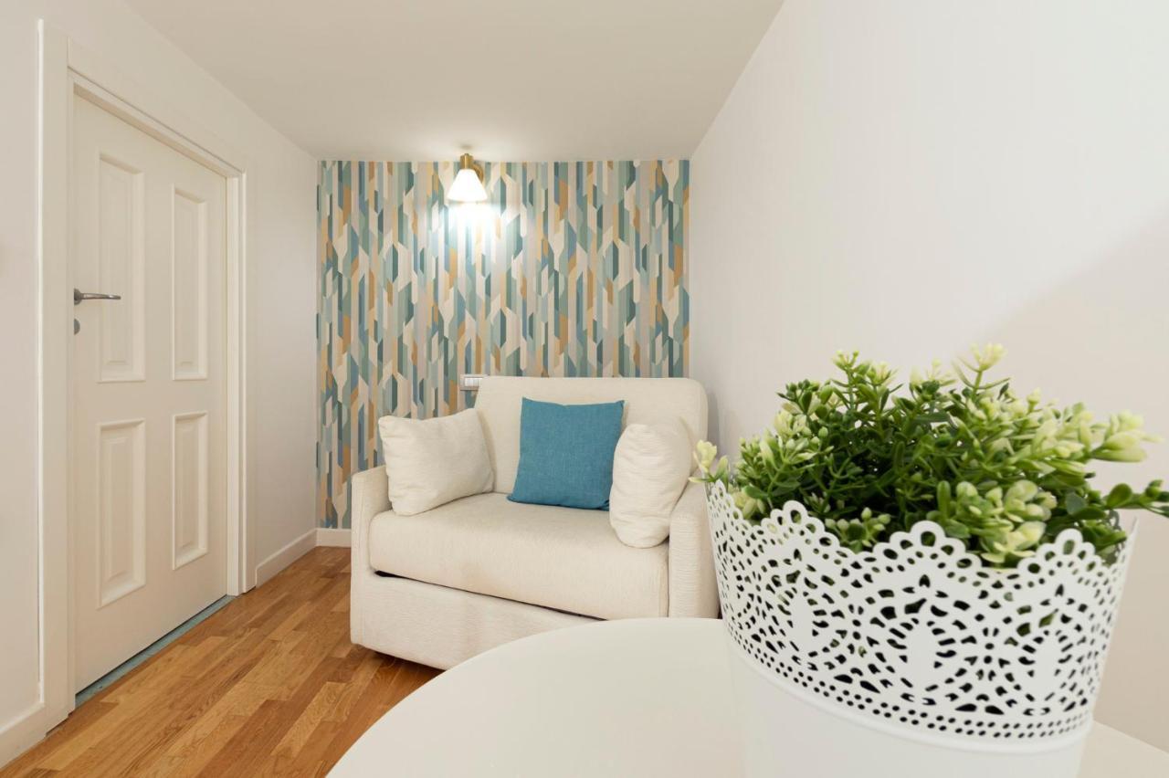 Bed and Breakfast Domusvelata Neapol Zewnętrze zdjęcie